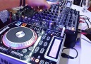 DJ PERFORMANCE